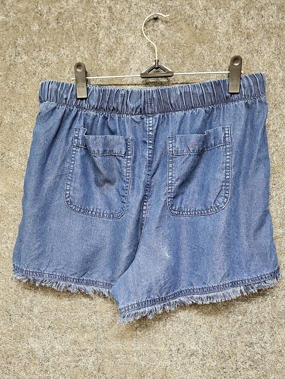 Time & Tru Lightweight Denim Shorts, Fray Hem, Drawstring, Dark Blue, Size S 4-6 - Picture 3 of 8
